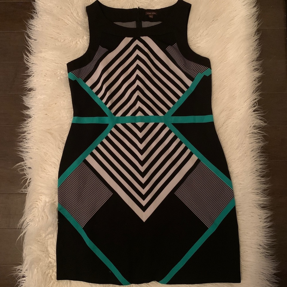 Voir voir dress